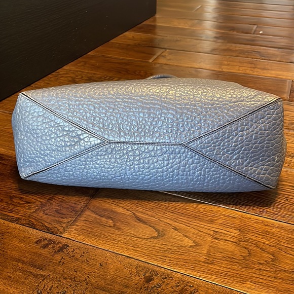 Authentic Burberry Pebbled Leather Tote - Dewsbury - Picture 8 of 16